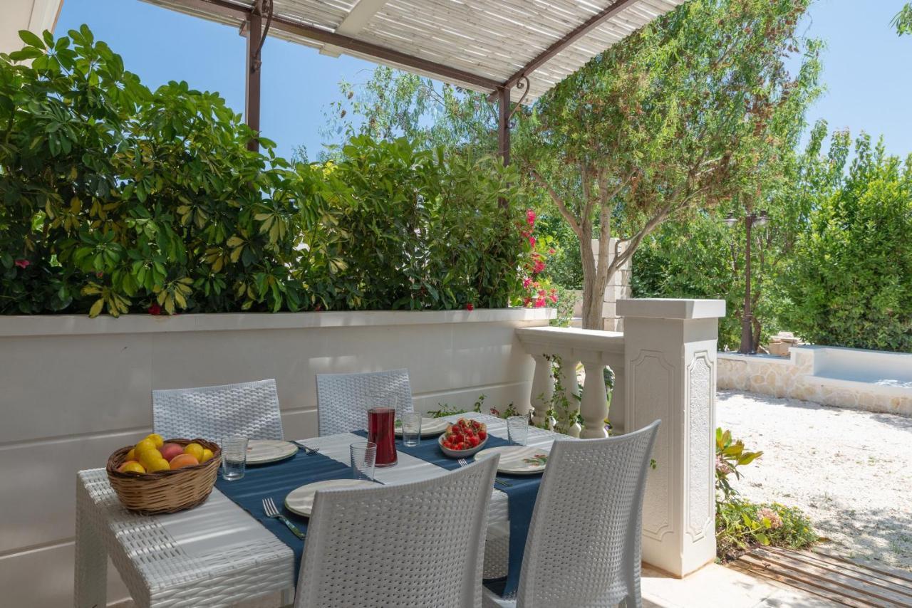 Appartamento Ortensia In Villa Mariella Ostuni Exterior foto